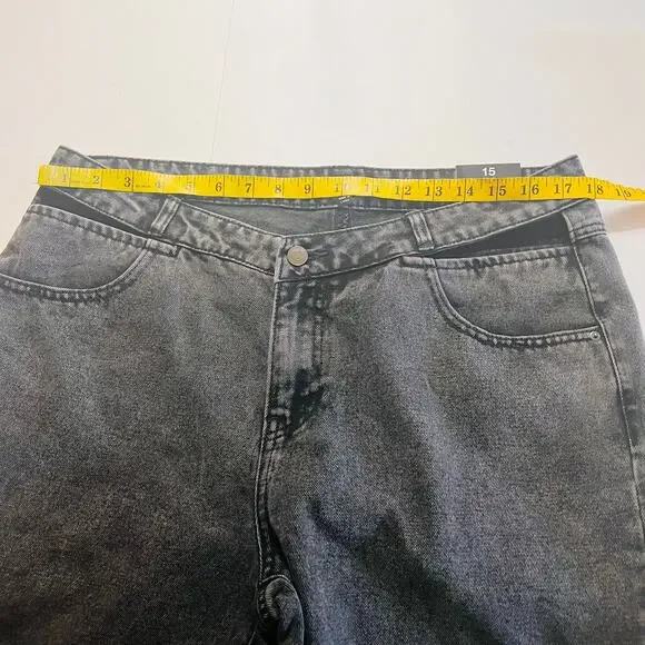 Fashion Nova Got A Secret V Front Straight Leg High Rise Jeans Size 18 NWT Gray - Picture 7 of 12